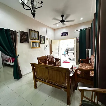 Ziramike Homestay Kampong Baharu Sungai Udang Exterior photo