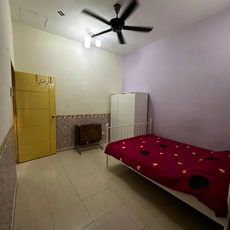 Ziramike Homestay Kampong Baharu Sungai Udang Exterior photo